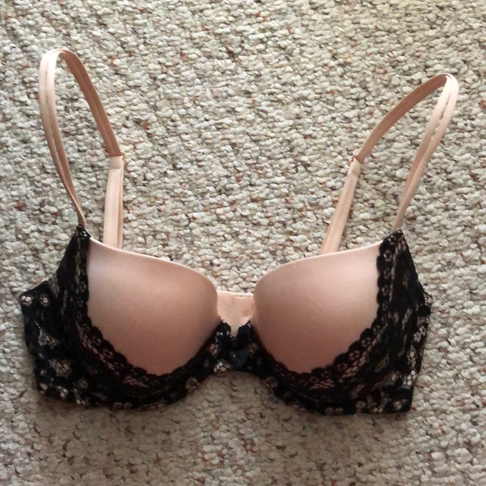 Victoria Secret Lined Demi Bra 32DD